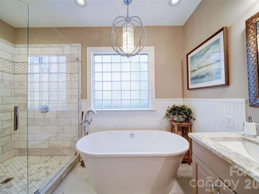 4763 River Hills Drive, Denver, NC 28037.  MLS# CAR4356061, YatesRealty ID 14431. 