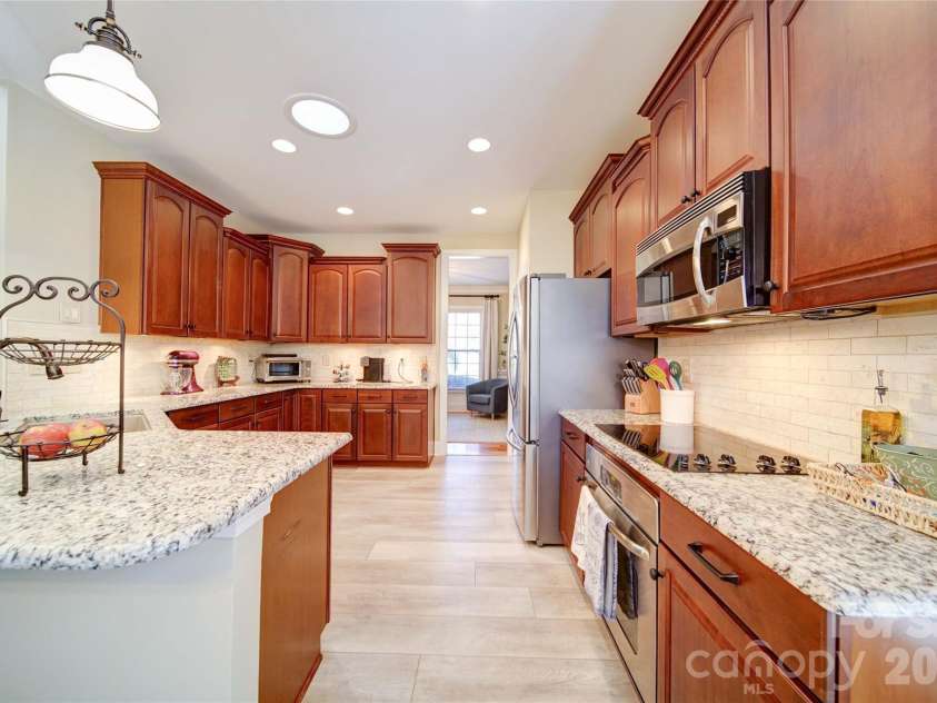 4763 River Hills Drive, Denver, NC 28037.  MLS# CAR4356061, YatesRealty ID 14431. 
