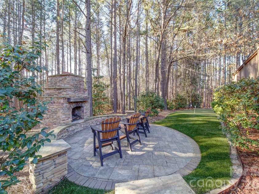 4763 River Hills Drive, Denver, NC 28037.  MLS# CAR4356061, YatesRealty ID 14431. 