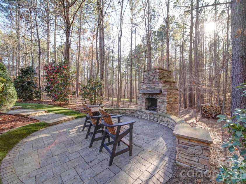 4763 River Hills Drive, Denver, NC 28037.  MLS# CAR4356061, YatesRealty ID 14431. 