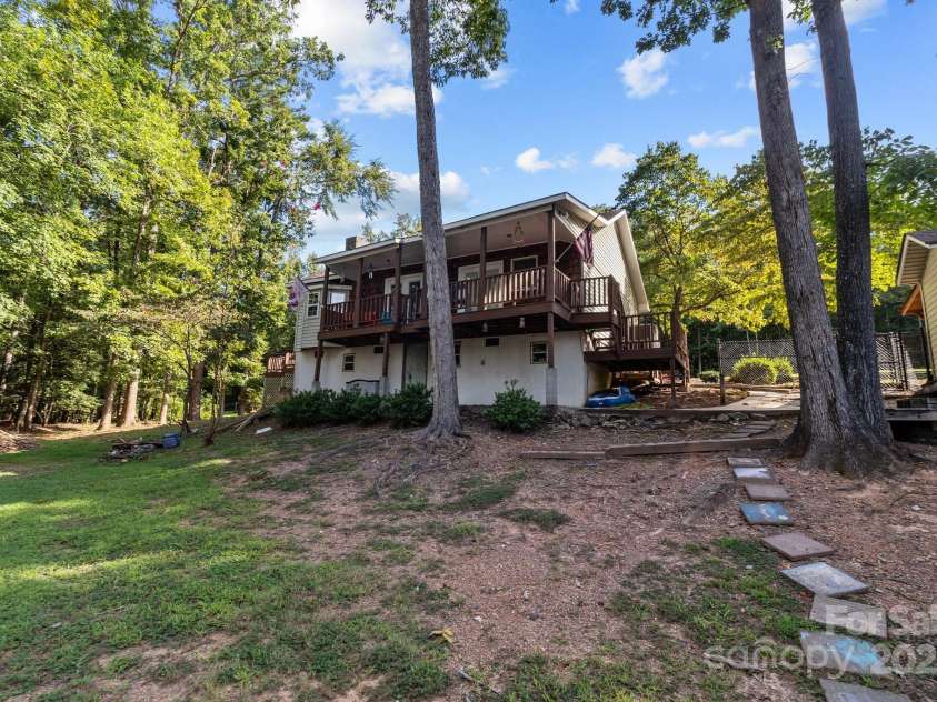 746 Springwood Drive, Mount Gilead, NC 27306.  MLS# CAR4178763, YatesRealty ID 14431. 