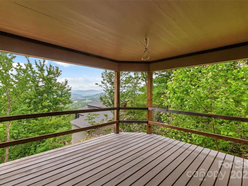 548 Wilderness Drive, Marion, NC 28752.  MLS# CAR4259764, YatesRealty ID 14432. 