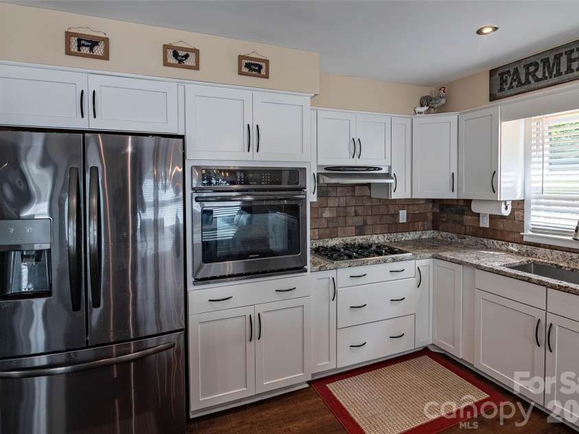 189 Ridgeview Drive, Rutherfordton, NC 28139.  MLS# CAR4369885, YatesRealty ID 14433. 