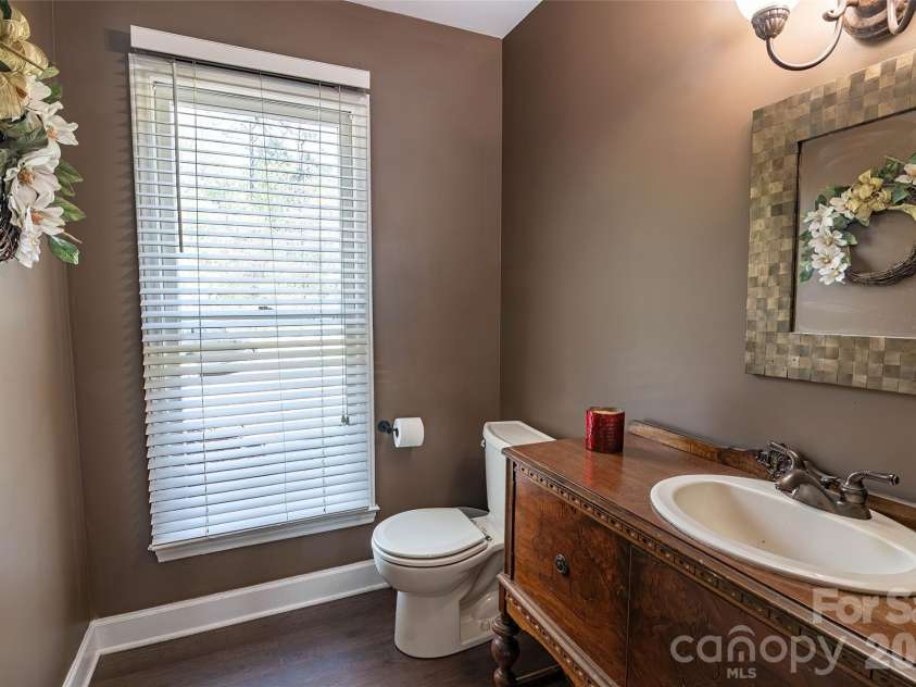 189 Ridgeview Drive, Rutherfordton, NC 28139.  MLS# CAR4369885, YatesRealty ID 14433. 