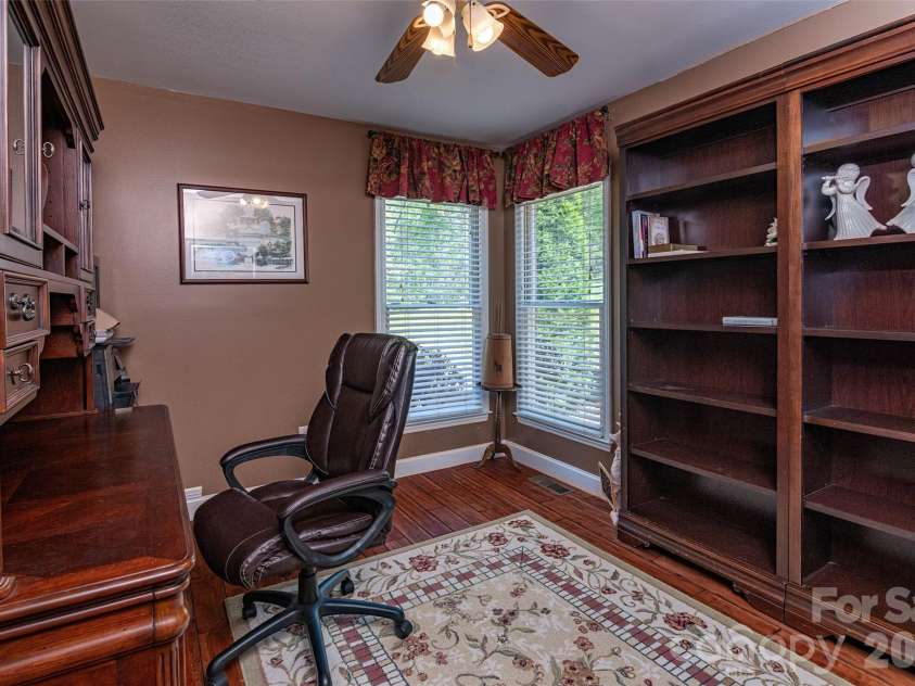 189 Ridgeview Drive, Rutherfordton, NC 28139.  MLS# CAR4369885, YatesRealty ID 14433. 