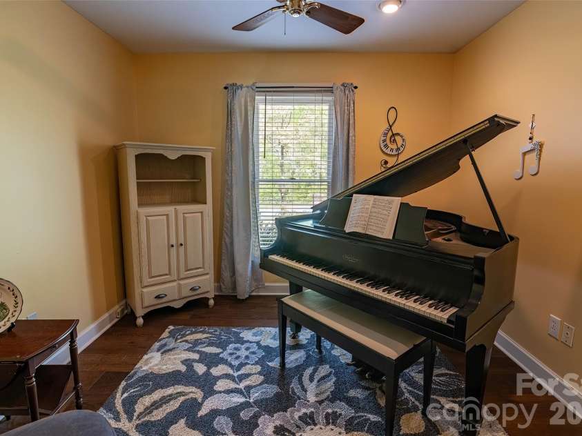 189 Ridgeview Drive, Rutherfordton, NC 28139.  MLS# CAR4369885, YatesRealty ID 14433. 