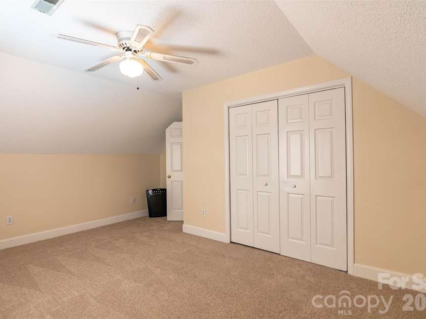 189 Ridgeview Drive, Rutherfordton, NC 28139.  MLS# CAR4369885, YatesRealty ID 14433. 