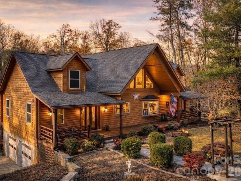 143 Rosewood Lane, Rutherfordton, NC 28139.  MLS# CAR4334263, YatesRealty ID 14435. Virtually Enhanced