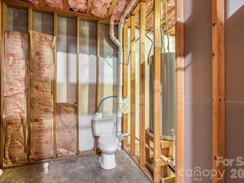 143 Rosewood Lane, Rutherfordton, NC 28139.  MLS# CAR4429610, YatesRealty ID 14435. 