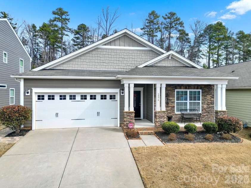 1576 Spring Blossom Trail, Fort Mill, SC 29708.  MLS# CAR4345019, YatesRealty ID 14436. 