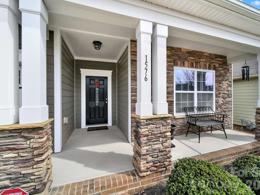 1576 Spring Blossom Trail, Fort Mill, SC 29708.  MLS# CAR4345019, YatesRealty ID 14436. 