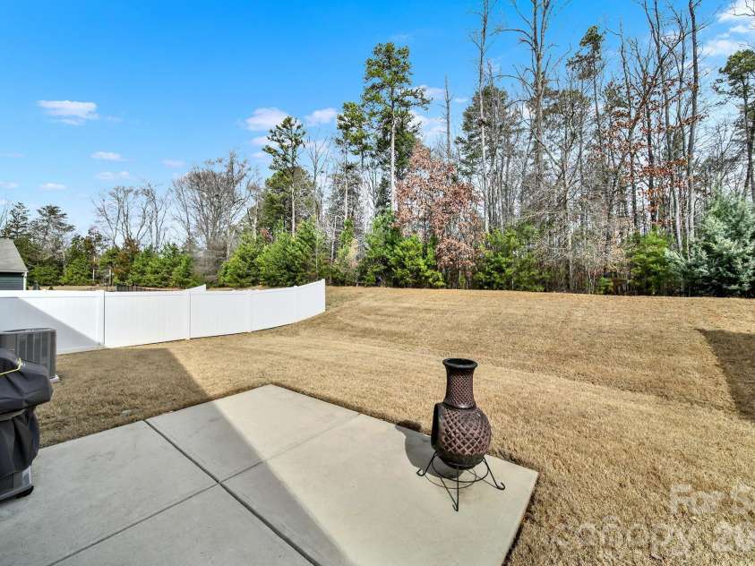 1576 Spring Blossom Trail, Fort Mill, SC 29708.  MLS# CAR4345019, YatesRealty ID 14436. 