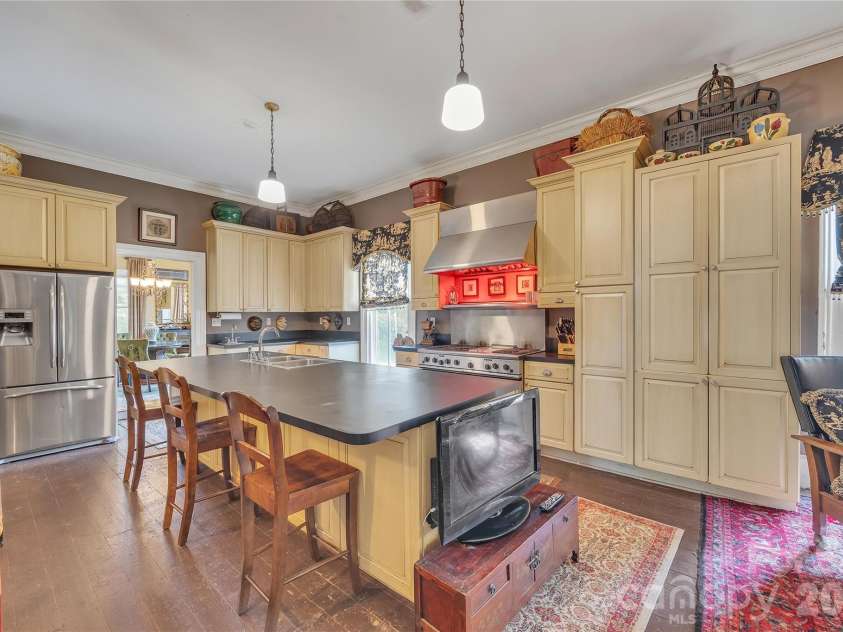 120 Fulton Street, Salisbury, NC 28144.  MLS# CAR4362171, YatesRealty ID 14437. 
