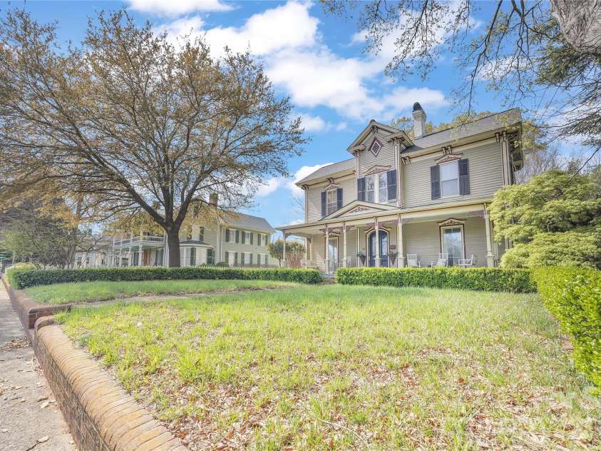 120 Fulton Street, Salisbury, NC 28144.  MLS# CAR4362171, YatesRealty ID 14437. 