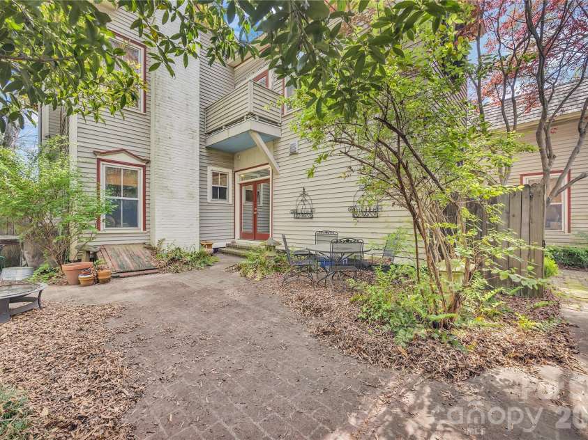 120 Fulton Street, Salisbury, NC 28144.  MLS# CAR4362171, YatesRealty ID 14437. 