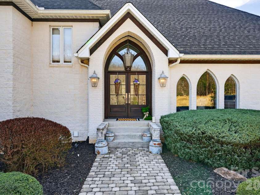 300 Springhill Drive, Rutherfordton, NC 28139.  MLS# CAR4360102, YatesRealty ID 14438. 