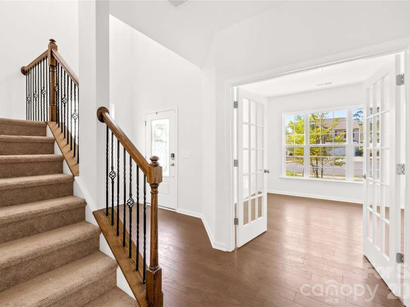 1072 Willow Bend Drive, Fort Mill, SC 29708.  MLS# CAR4393980, YatesRealty ID 14439. 