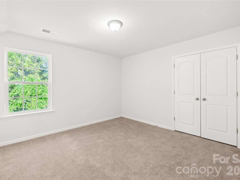 1072 Willow Bend Drive, Fort Mill, SC 29708.  MLS# CAR4393980, YatesRealty ID 14439. 
