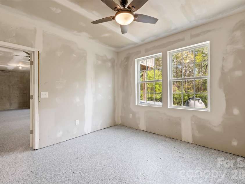 1072 Willow Bend Drive, Fort Mill, SC 29708.  MLS# CAR4393980, YatesRealty ID 14439. 