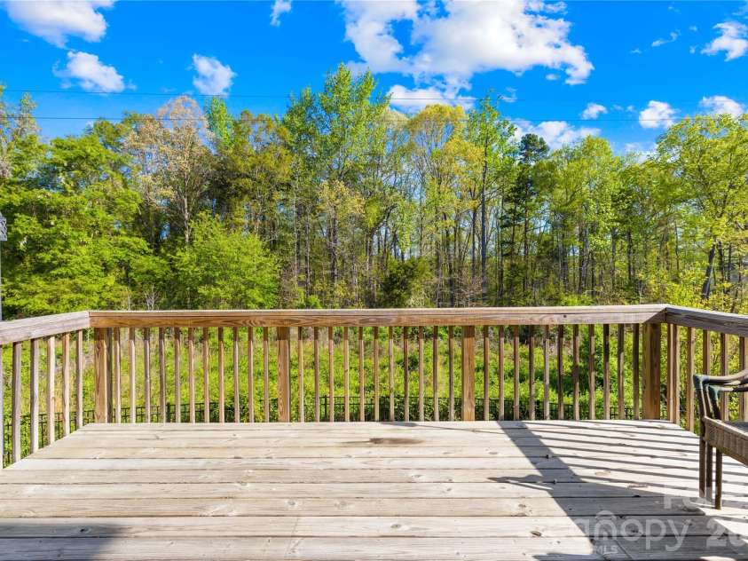 1072 Willow Bend Drive, Fort Mill, SC 29708.  MLS# CAR4393980, YatesRealty ID 14439. 