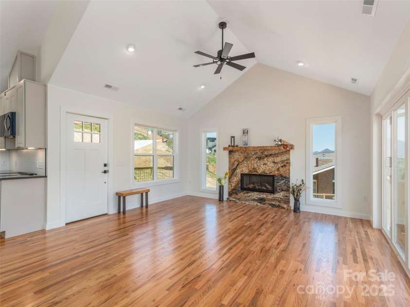 191 Aster Ridge Drive, Waynesville, NC 28786.  MLS# CAR4248737, YatesRealty ID 14439. 
