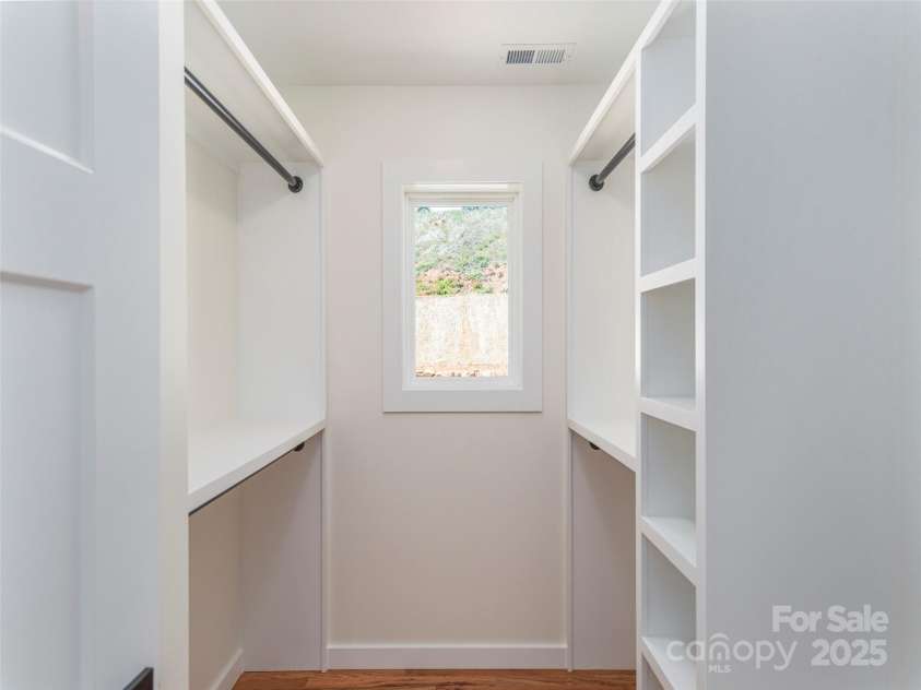 191 Aster Ridge Drive, Waynesville, NC 28786.  MLS# CAR4248737, YatesRealty ID 14439. 
