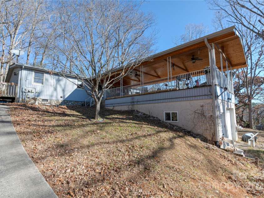 220 Moody Ridge Road, Clyde, NC 28721.  MLS# CAR4212810, YatesRealty ID 1444. 