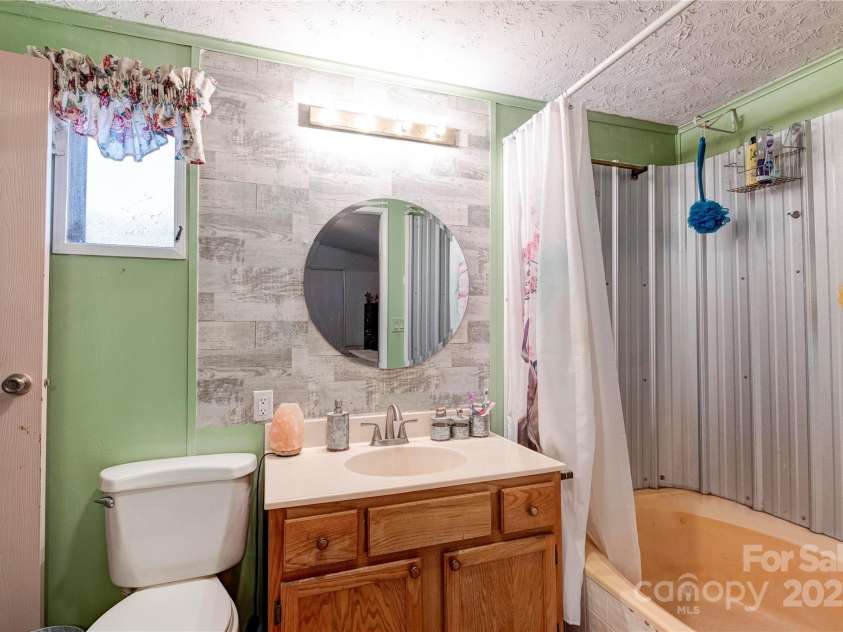 220 Moody Ridge Road, Clyde, NC 28721.  MLS# CAR4212810, YatesRealty ID 1444. 
