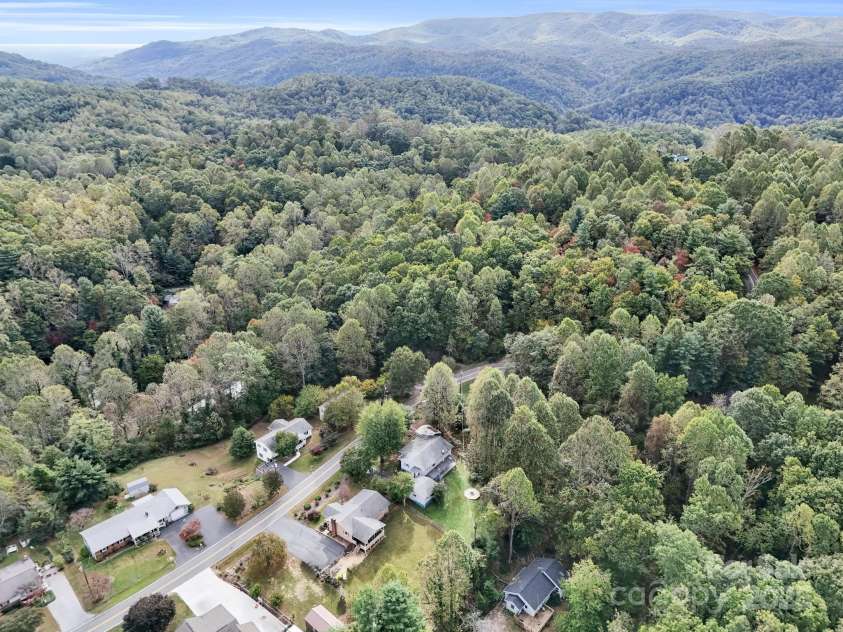 200 Frost Road, Saluda, NC 28773.  MLS# CAR4186727, YatesRealty ID 14440. 