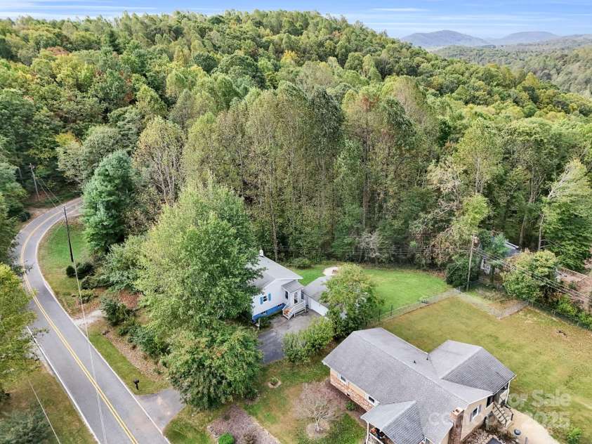 200 Frost Road, Saluda, NC 28773.  MLS# CAR4186727, YatesRealty ID 14440. 