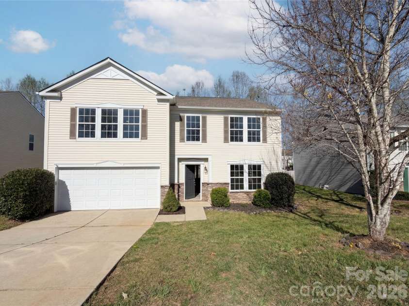 752 Ladino Lane, Clover, SC 29710.  MLS# CAR4363011, YatesRealty ID 14440. 