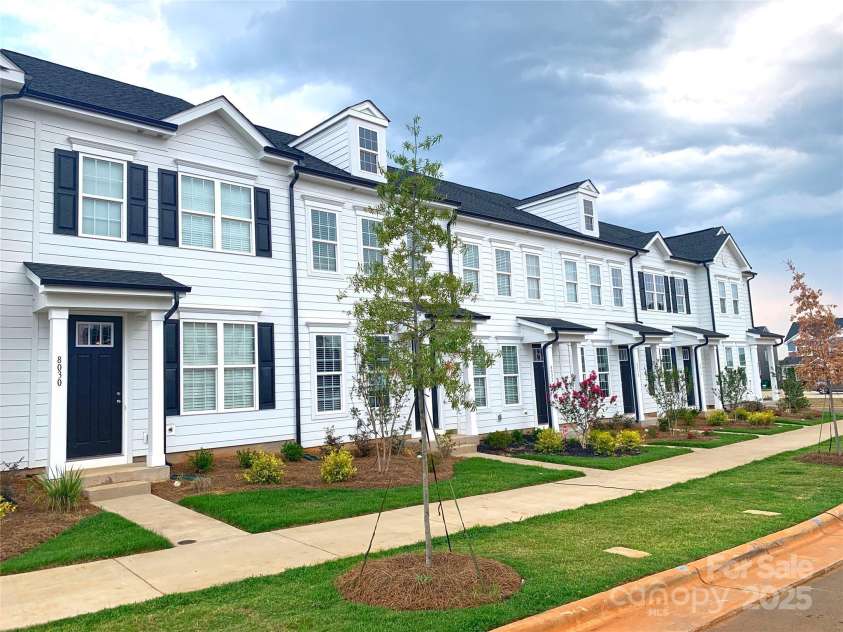 8114 Jacey Lane, Huntersville, NC 28078.  MLS# CAR4253733, YatesRealty ID 14441. 