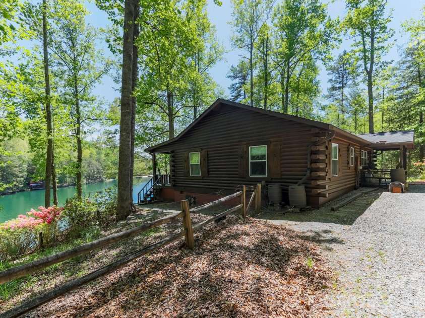 116 Teal Lane, Lake Lure, NC 28746.  MLS# CAR4370726, YatesRealty ID 14443. 
