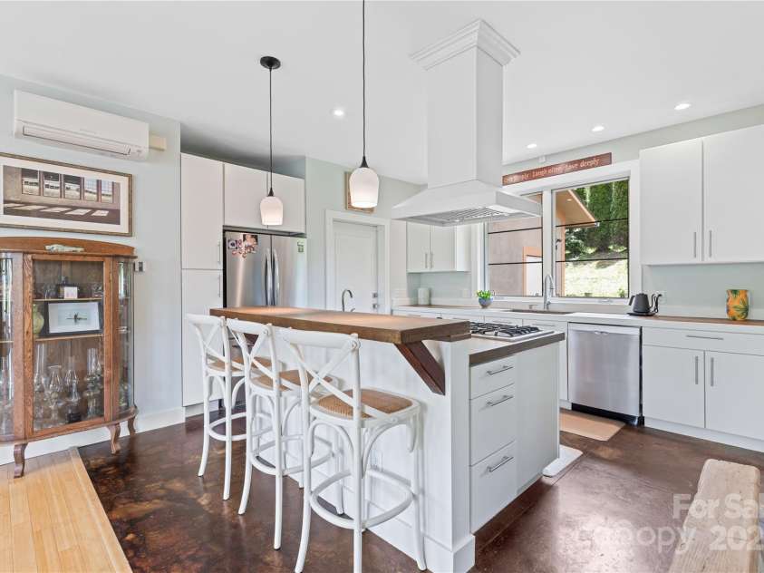 158 Pickens Road, Weaverville, NC 28787.  MLS# CAR4257009, YatesRealty ID 14443. 