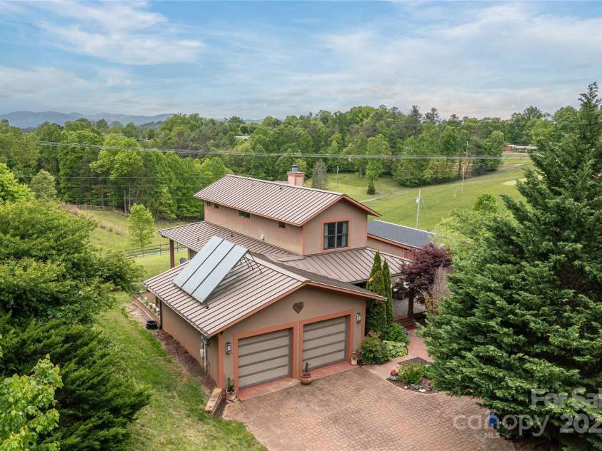 158 Pickens Road, Weaverville, NC 28787.  MLS# CAR4257009, YatesRealty ID 14443. 