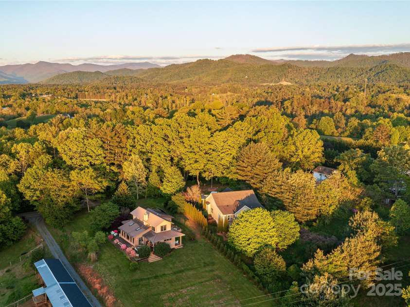 158 Pickens Road, Weaverville, NC 28787.  MLS# CAR4257009, YatesRealty ID 14443. 