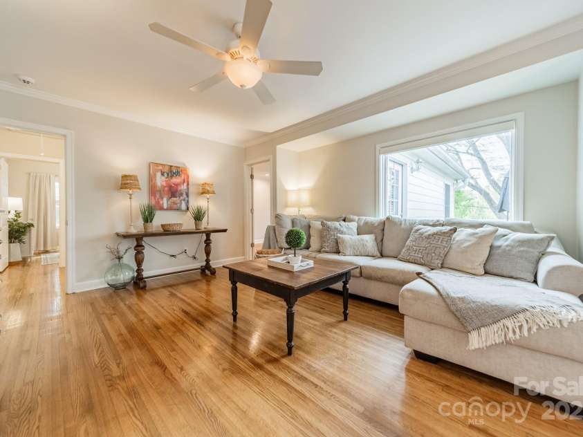 3510 Conway Avenue, Charlotte, NC 28209.  MLS# CAR4244282, YatesRealty ID 14444. 