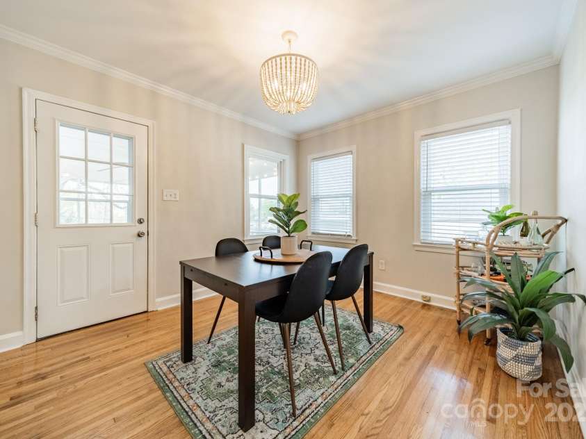 3510 Conway Avenue, Charlotte, NC 28209.  MLS# CAR4244282, YatesRealty ID 14444. 