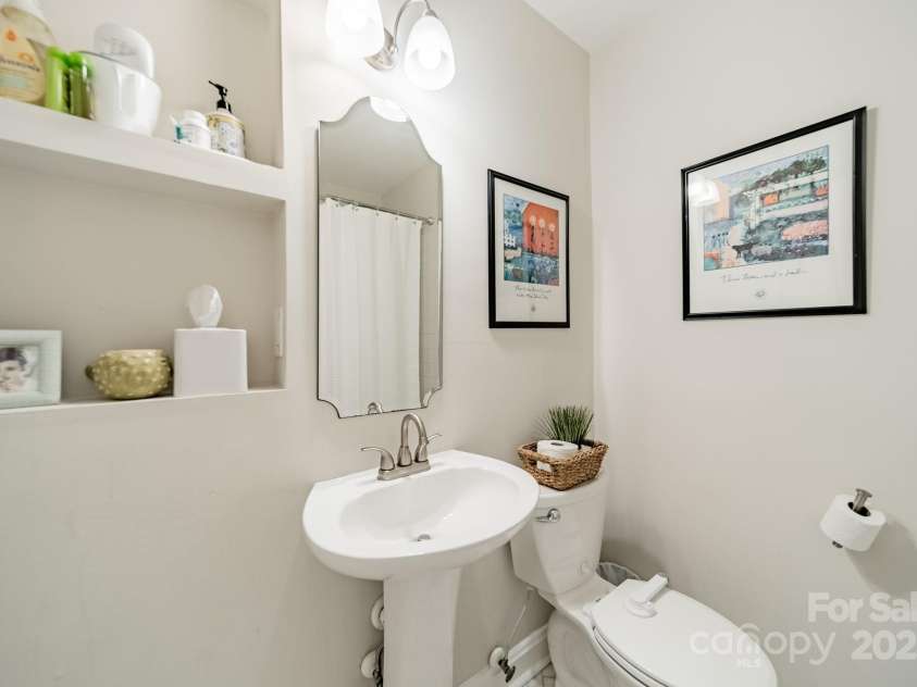 3510 Conway Avenue, Charlotte, NC 28209.  MLS# CAR4244282, YatesRealty ID 14444. 