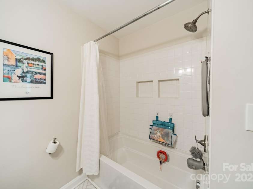 3510 Conway Avenue, Charlotte, NC 28209.  MLS# CAR4244282, YatesRealty ID 14444. 