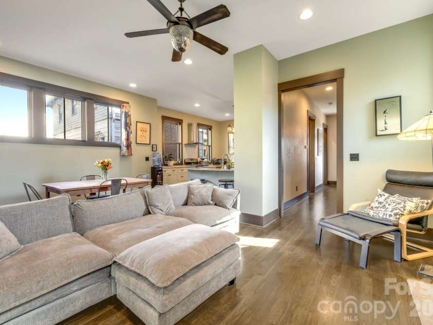 226 Flint Street, Asheville, NC 28801.  MLS# CAR4301613, YatesRealty ID 14445. 