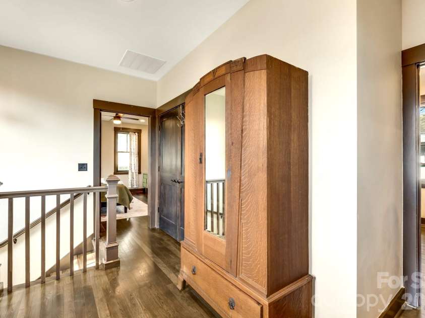 226 Flint Street, Asheville, NC 28801.  MLS# CAR4301613, YatesRealty ID 14445. 