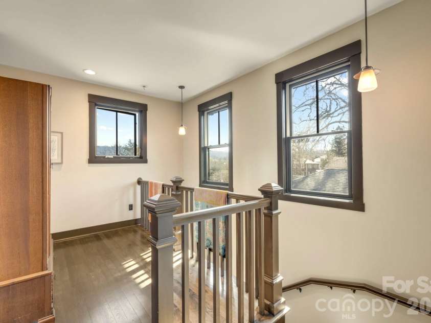 226 Flint Street, Asheville, NC 28801.  MLS# CAR4301613, YatesRealty ID 14445. 