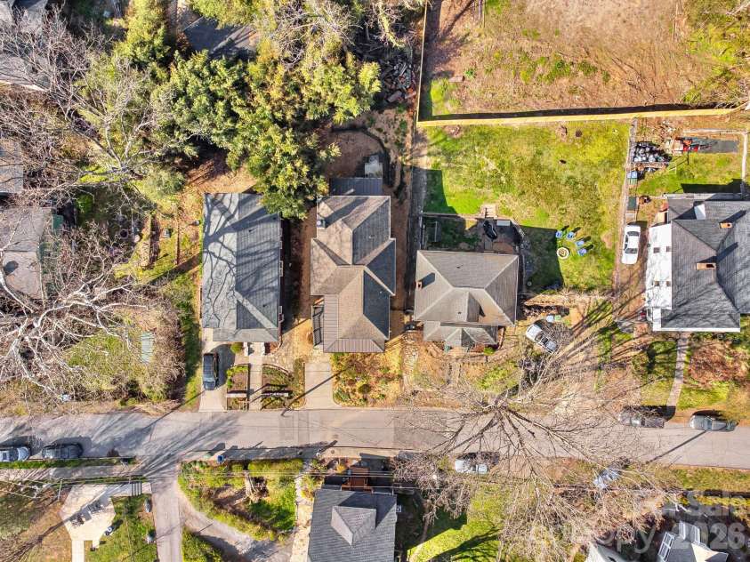 226 Flint Street, Asheville, NC 28801.  MLS# CAR4301613, YatesRealty ID 14445. 