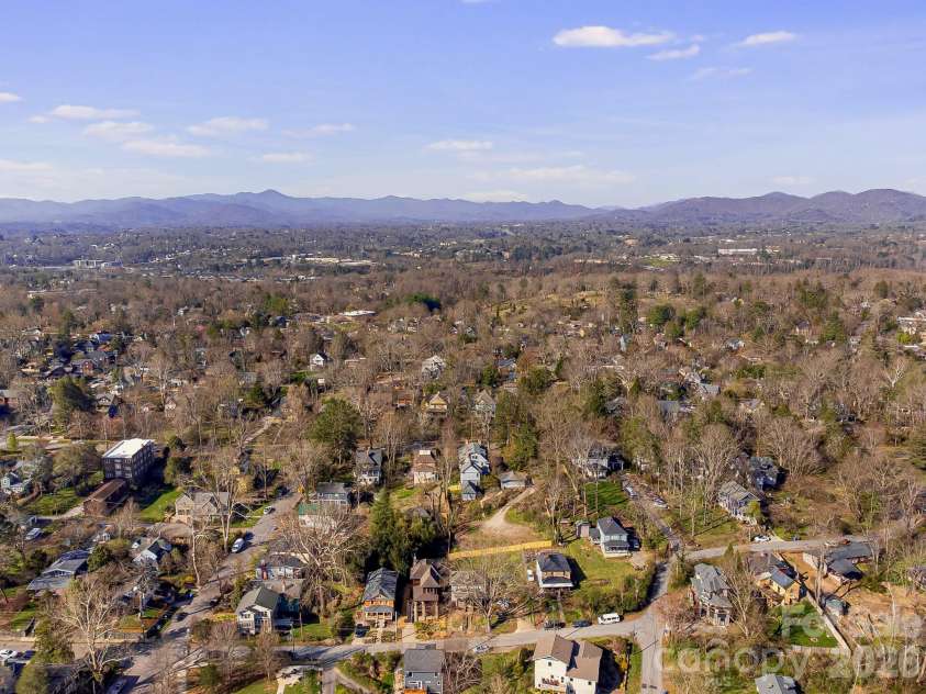 226 Flint Street, Asheville, NC 28801.  MLS# CAR4301613, YatesRealty ID 14445. 