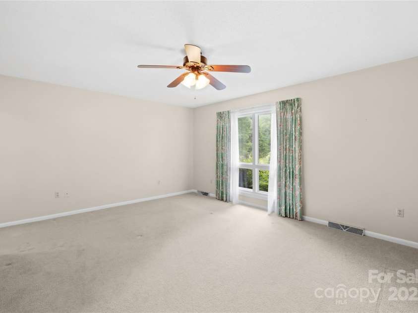 2309 Potter Road, Waxhaw, NC 28173.  MLS# CAR4261368, YatesRealty ID 14445. 