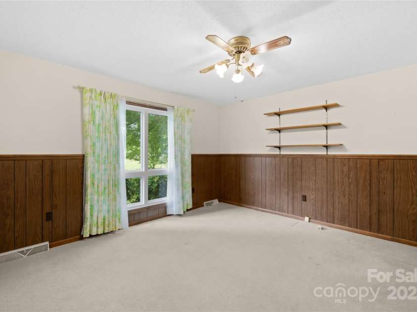 2309 Potter Road, Waxhaw, NC 28173.  MLS# CAR4261368, YatesRealty ID 14445. 