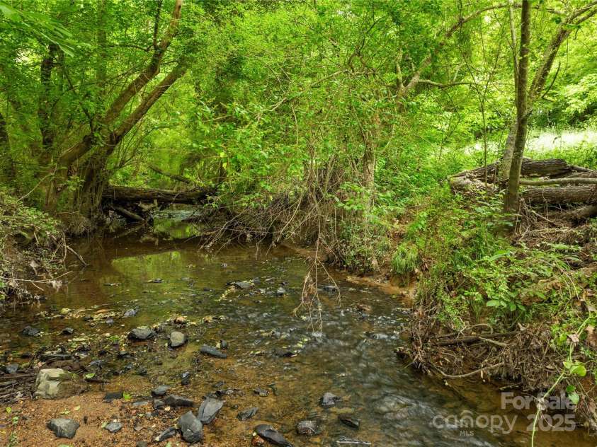 2309 Potter Road, Waxhaw, NC 28173.  MLS# CAR4261368, YatesRealty ID 14445. 