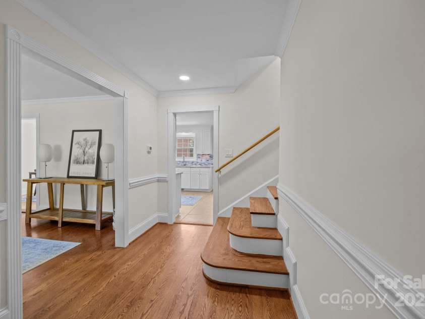 5301 Baker Drive, Charlotte, NC 28210.  MLS# CAR4246783, YatesRealty ID 14446. 