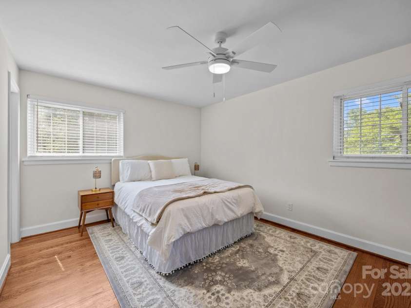 5301 Baker Drive, Charlotte, NC 28210.  MLS# CAR4246783, YatesRealty ID 14446. 